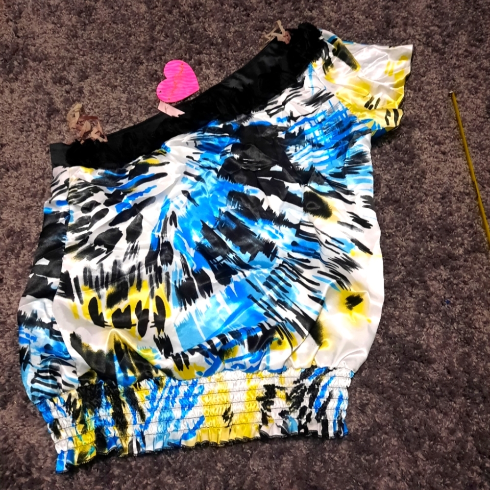BRAND NEW!!! HEARTSOUL One Sleeve Blouse (Size: Juniors Medium)